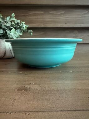 Fiesta Classic Rim 8 1/4 Inch Large 40 oz Turquoise Serving Bowl